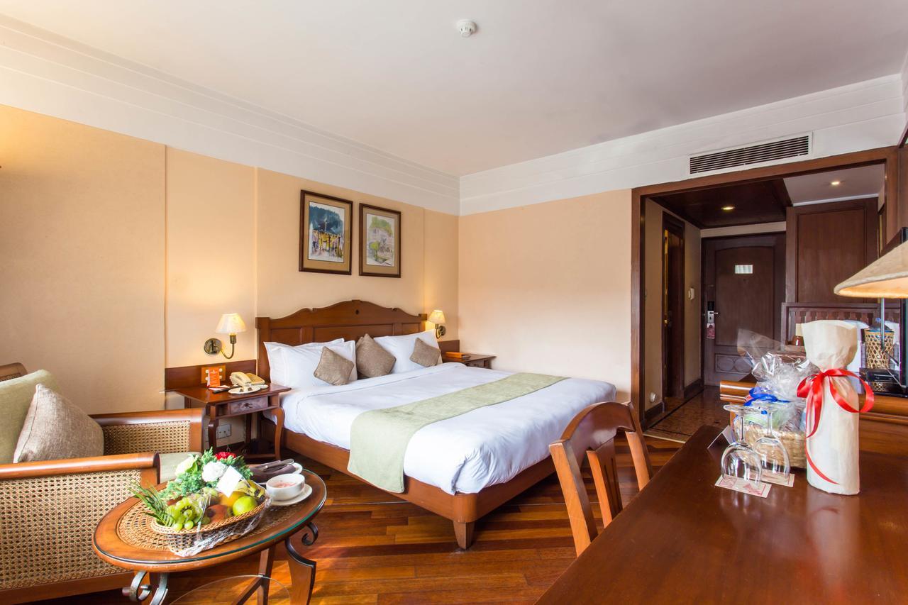 Hotel Shangri-La, Kathmandu Exterior photo